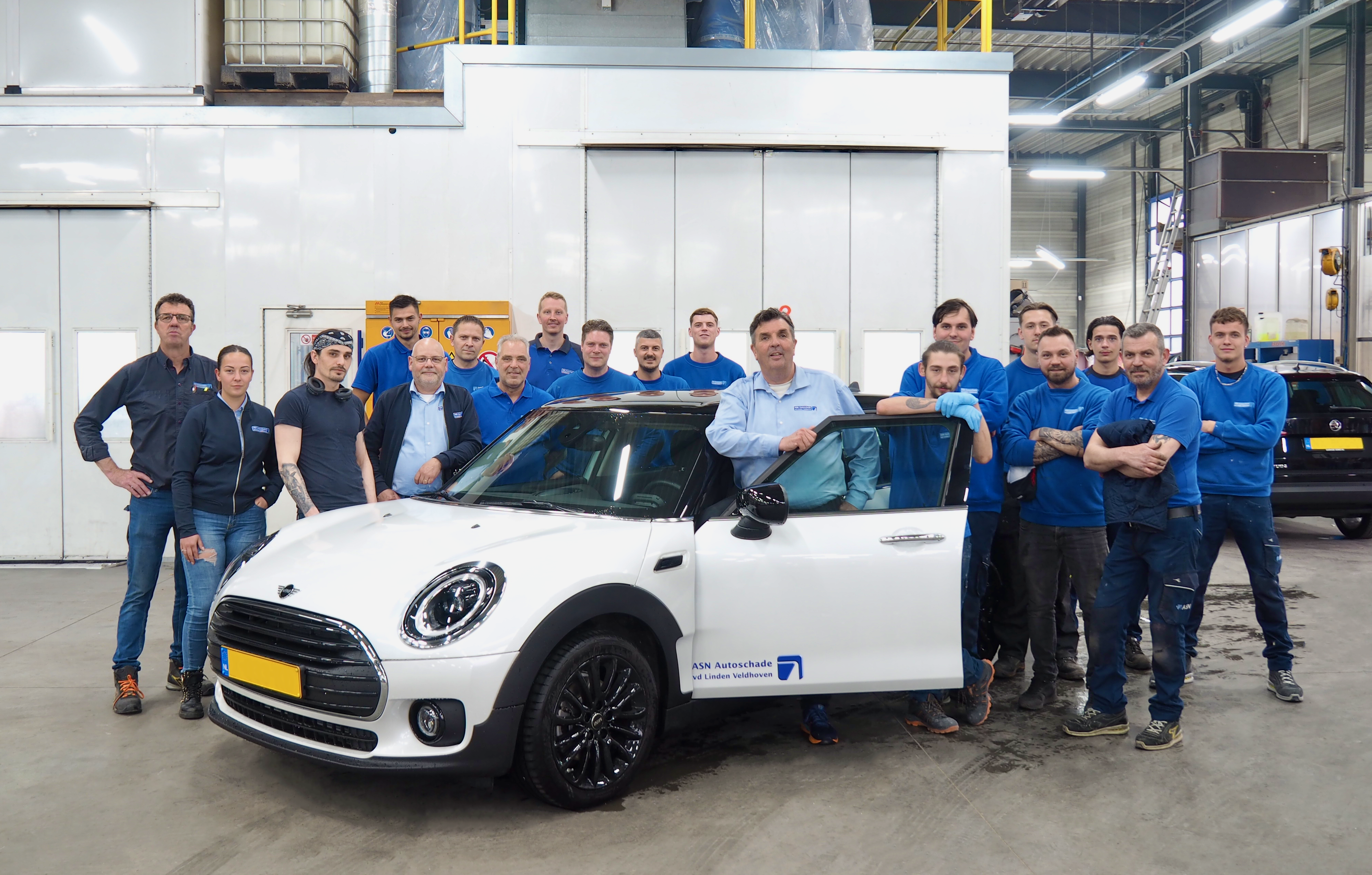 Team van autospecialisten